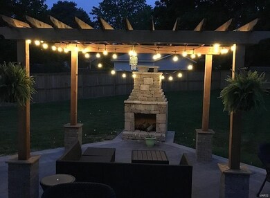 212 Hawthorne Dr, Farmington, MO 63640 - photo 3