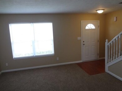 2620 Monarchy Ln, Greenwood, IN 46143 - photo 2