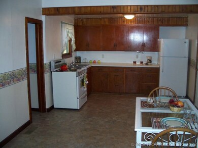 712 N Broadway St, Cleveland, OK 74020 - photo 7