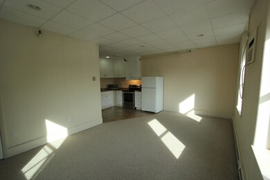 18 E Central St unit 4, Franklin, MA 02038 - photo 4