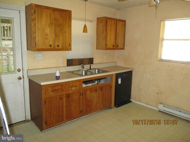 27010 Shannon Mill Dr, Ruther Glen, VA 22546 - photo 4