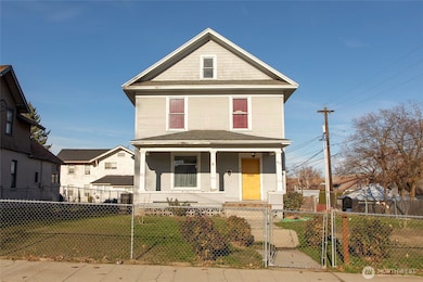 412 Palouse St, Wenatchee, WA 98801 - photo 2