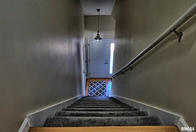 4593 N Thornhill Dr unit 208B, Peoria, IL 61615 - photo 3