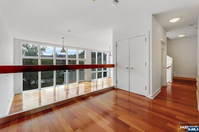 22 Vela Way, Edgewater, NJ 07020 - photo 7