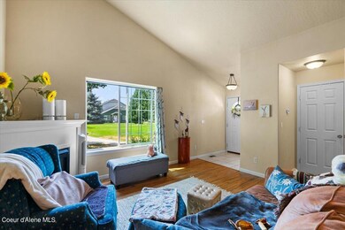 06-Living Room