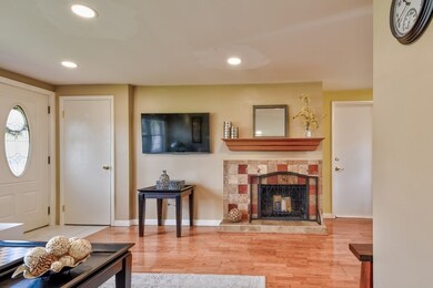 40 Brook St, Framingham, MA 01701 - photo 4