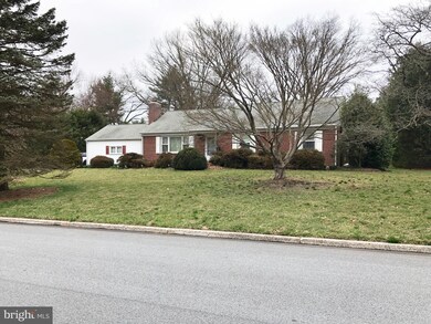 45 Sullivan Rd, Wayne, PA 19087 - photo 2