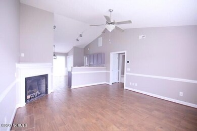2532 Saddleback Dr unit B, Winterville, NC 28590 - photo 3