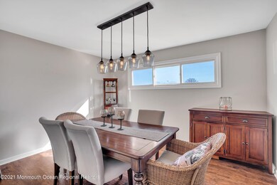1st Floor Bedroom (Dining Room Staging)