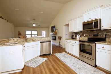 2009BroadKitchen3-X2