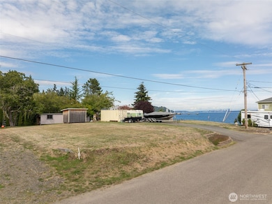 8095 E Daniels Loop, Manchester, WA 98366 - photo 5