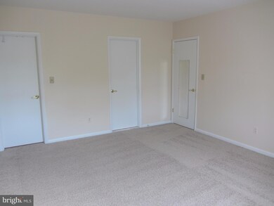 108 Castletown Rd unit 201, Lutherville Timonium, MD 21093 - photo 7