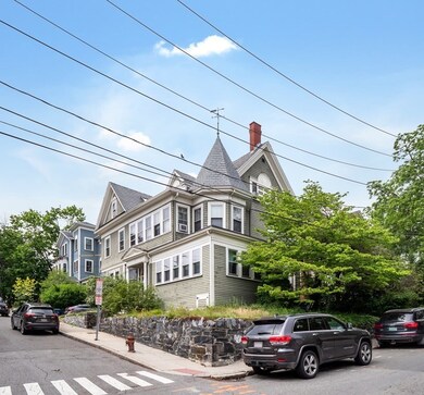 3 Monmouth St unit 4, Somerville, MA 02143 - photo 7