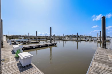 25-web-or-mls-3701 Dockside rd unit 302