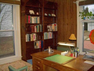 Studio/Study/Office