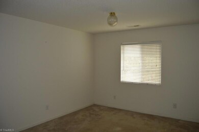 3610 Marksbury Dr, Greensboro, NC 27405 - photo 3