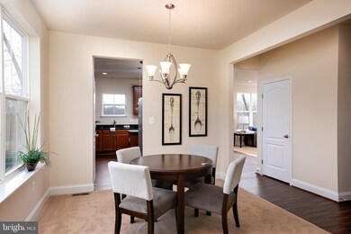 9307 Butterfield Grove Ln, Laurel, MD 20723 - photo 5