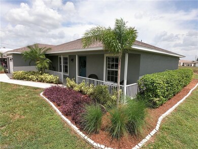 864 Rue Labeau Cir, Fort Myers, FL 33913 - photo 3