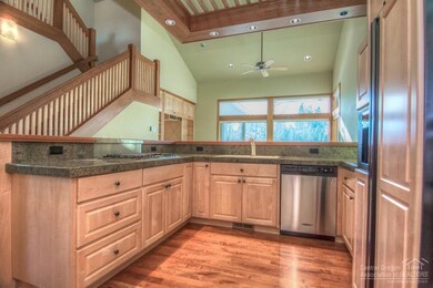 19557 Painted Ridge Loop unit 21, Bend, OR 97702 - photo 6