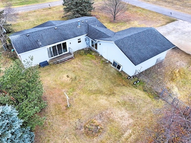 373 Garfield St, Vanderbilt, MI 49795 - photo 4