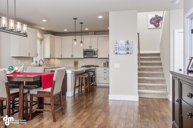 Dining Area_Kitchen 8740-FULL
