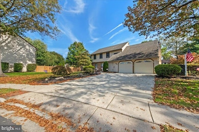 42 Meadowrue Ct, Mount Laurel, NJ 08054 - photo 2