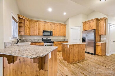 63366 Tristar Dr, Bend, OR 97701 - photo 3