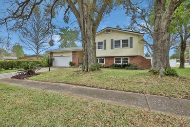 6820 Bogata Dr N, Jacksonville, FL 32210 - photo 2