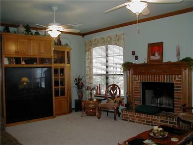 4055 S Deer Park Ln, Harrah, OK 73045 - photo 4