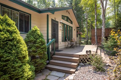 Front Deck/Entry