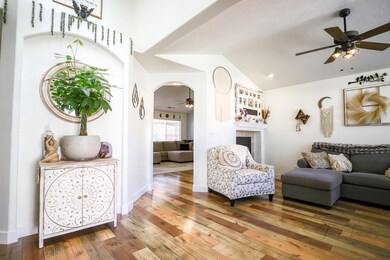 372 E 100 S, Ivins, UT 84738 - photo 7