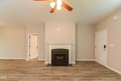 353 Chamberlain Dr, Clayton, NC 27527 - photo 3