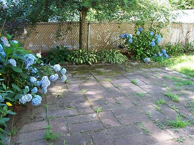 68 Phebe St, Woonsocket, RI 02895 - photo 3