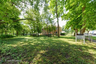 1365 Whitcomb Ave, Des Plaines, IL 60018 - photo 2