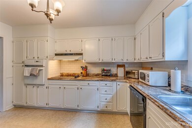 102 Boyd Dr unit 2B, Flat Rock, NC 28731 - photo 7