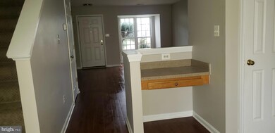 42801 Pilgrim Square, Chantilly, VA 20152 - photo 3