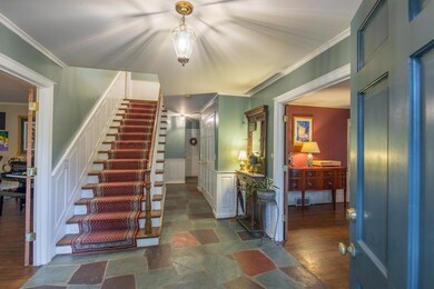 1 entry inside