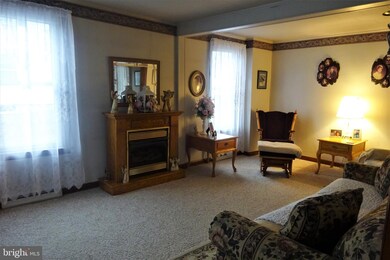 15846 Pennsylvania Ave, Greencastle, PA 17225 - photo 2