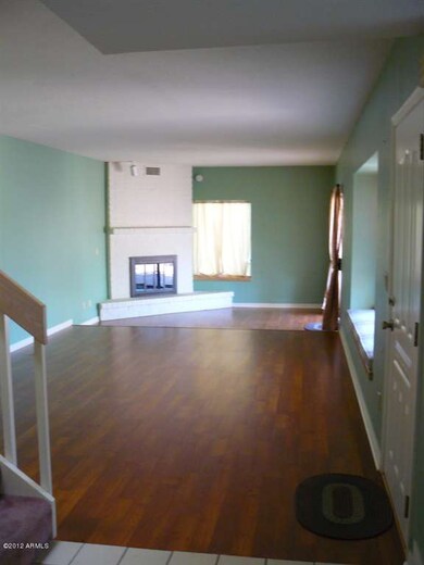 Livingroom 010