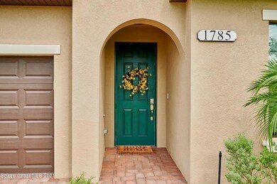 1785 Willow Ext Shot_3Z67708