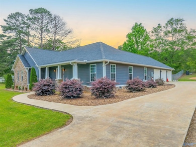 4198 Pilgrims Rest Rd, Gadsden, AL 35907 - photo 2