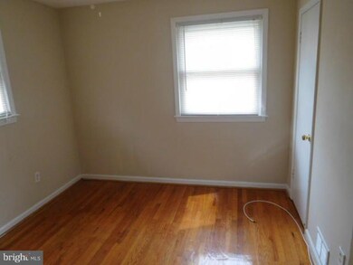 6411 Inlet St, New Carrollton, MD 20784 - photo 2