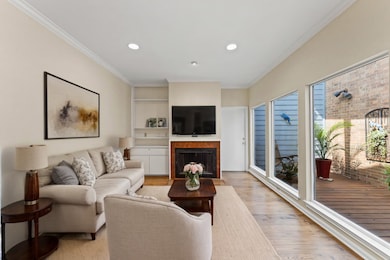 Love natural light? You’ll adore this bright, open