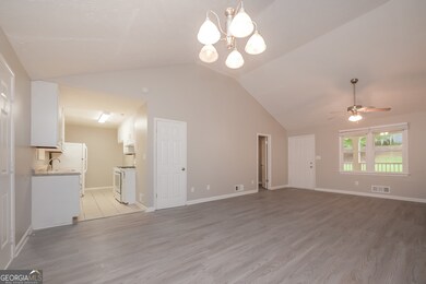 1003 Salisbury Trail, Riverdale, GA 30296 - photo 4