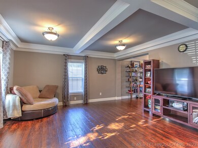 520 N Cedar Ave, Broken Arrow, OK 74012 - photo 6