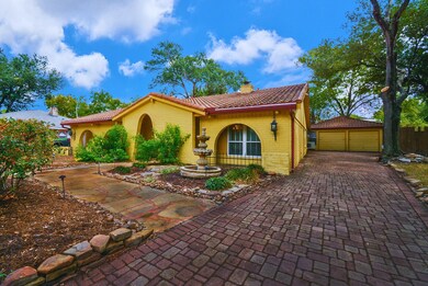 7210 Jadewood Dr, Houston, TX 77088 - photo 2