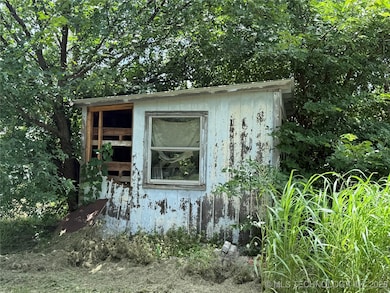 1123 E Pecan St, Cushing, OK 74023 - photo 3