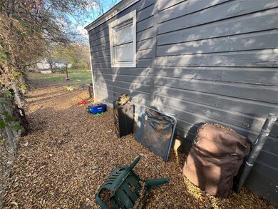 3705 S Littlejohn Ave, Fort Worth, TX 76105 - photo 3