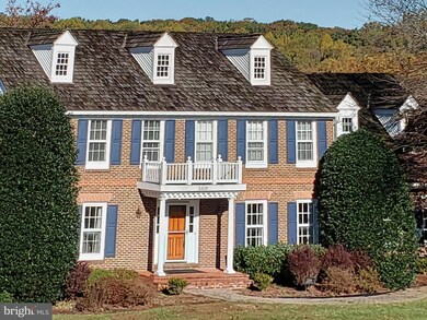 22137 Creekview Dr, Gaithersburg, MD 20882 - photo 2