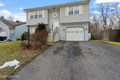 8 Weathercrest Dr, Schenectady, NY 12302 - photo 2